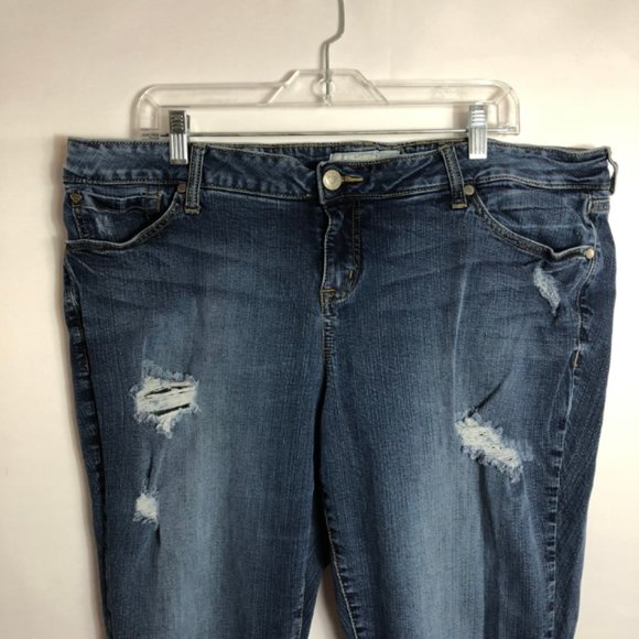Torrid Skinny Jean - Med Wash w Destruction SZ 18 - Picture 7 of 8